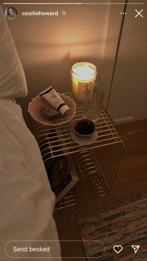 Scandinavian Style Aesthetic, Room Inspo Scandinavian, Scandinavian Bedroom Aesthetic, Copenhagen Living Room, Copenhagen Bedroom Aesthetic, Copenhagen Room Aesthetic, Copenhagen Style Bedroom, Bedroom Copenhagen, Nightstands Aesthetic