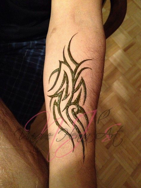 Henna For Boys, Henna Men, Men Henna Tattoo, Stammestattoo Designs, Henne Tattoo, Cream Tattoo, Unique Henna, Cute Henna Tattoos, Cute Henna