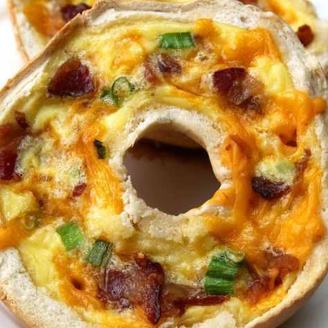 Bagel Boats Buzzfeed Tasty, Tasty Videos, Cooking Videos, Breakfast Dishes, Bagels, Tag A Friend, Easy Breakfast, Yummy Breakfast, Brunch Recipes