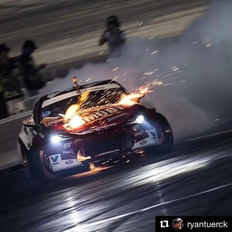 63 Likes, 4 Comments - Keep It Sideways (@driftsanddonuts) on Instagram: “One of the sickest shots I’ve ever seen  ••• #DriftsAndDonuts #KeepItSideways #Repost…” Jdm Wallpaper, Drifting Cars, Street Racing Cars, Nissan Silvia, Car Home, Street Racing, Nissan 350z, Tuner Cars, Nissan Gtr