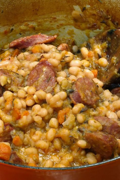 Cassoulet Recipe Ina Garten - Delish Sides Duck Cassoulet Recipe, Cassoulet Recipe French, Cassolette Recipe, Boullibase Recipe, Cassoulet Recipe Slow Cooker, Easy Cassoulet Recipe, Cassoulet Recipe Easy, Chicken Cassoulet Recipe, French Cassoulet Recipe