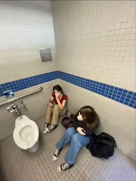 school bathroom aesthetic Aesthetic School Bathroom, School Pic Ideas Aesthetic, Bathroom Friends Aesthetic, Teenage Dirtbag School, Bathroom Photoshoot Aesthetic, Teenage School Aesthetic, School Bathroom Pics With Friends, Bathroom Pics With Friends, Fun School Life Aesthetic