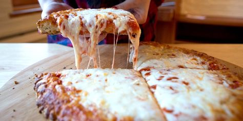 Cheap and Interesting Ways to Make Frozen Pizza Better Digiorno Pizza, Cooking Peppers, Pizza Hacks, Thick Crust Pizza, Homemade Garlic Butter, Pizza Branding, Impossible Burger, Pizza Flavors, Cheesy Bread