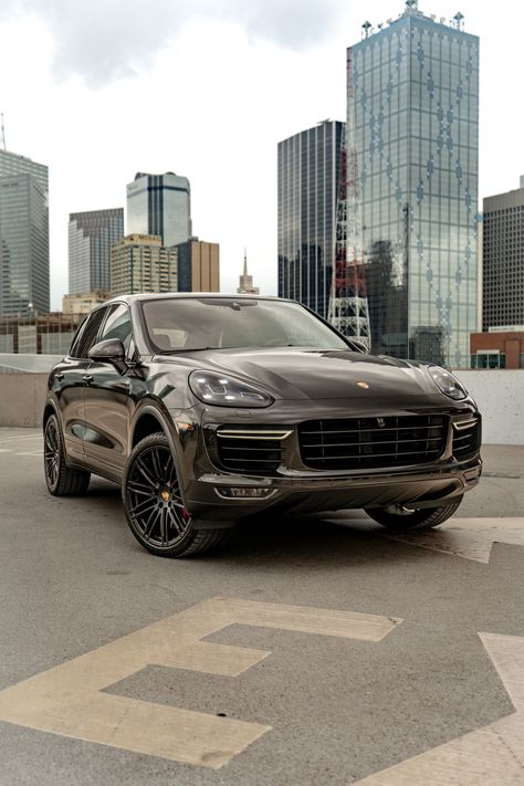 Porsche Suv Cayenne Turbo, Porshe Suv Porsche Cayenne, Porche Cayenne 2023, Porsche Cayenne Aesthetic, Black Porsche Cayenne, Porsche Cayenne 2023, Porsche Truck, Porsche Cayenne 2017, Porche Car