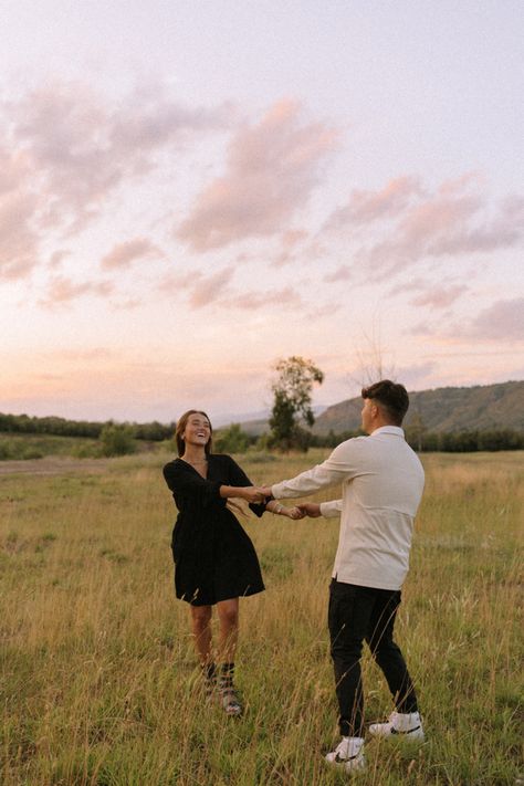 Couples Pose Photoshoot, Fall Pictures Ideas For Couples, Simple Fall Couple Pictures, Late Summer Couples Photoshoot, Couples Mountain Photoshoot Summer, End Of Summer Couple Photoshoot, Engagement Photos Stone Wall, Movement Poses For Couples, Simple Couple Pictures Casual