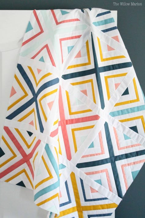 Solid Color Quilts Patterns, Solids Quilt, Pretty Quilts, Solid Quilt, X Marks The Spot, Quilt Modern, Blog Art, Pretty Quilt, Patchwork Quilt Patterns