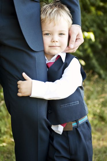 Groom And Son Wedding Photos, Father And Son Wedding Pictures, Father And Groom Photos, Father Son Wedding Photos, Mother And Son Wedding Pictures, Bride And Son Wedding Pictures, Bride And Son, Muslim Wedding Photography, Wedding Photography Checklist