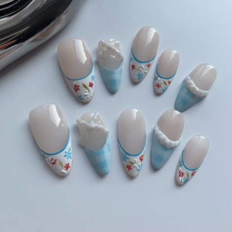 Show off your fashion sense with these simple nails adorned with beautifully decorated tips! ✨ The understated design with tasteful decorations at the tips make any outfit better. Perfect for enhancing your natural beauty with a hint of glamour. Shop now and let your nails do the talking! 😍💎 #nails #3dnailart #frenchnails #nailsartclip #nailsart #nailsarttutorial #peronalizenail #nailandora #naildesign #3dnailsdesign #3dnailartdesign #nailshop #nailsartsupplies #nailsartchallenge #naildesi... Holiday Short Nails, Gel Nails Holiday, Nails Holiday, 3d Nail Art Designs, Cute Country, Nail Shop, Funky Nails, Gel Manicure, Hand Print