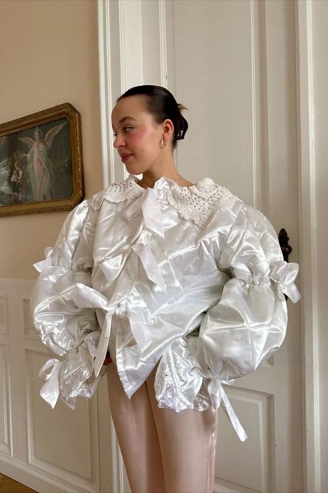 Upcycled quilted satin coat from vintage quilt. Beautiful cotton crochet collar. Bows on the sleeves. Ruffles on hems. Satin ribbons as ties. Viscose lining for more comfort. Bow Coat, Satin Coat, Crochet Collar, Satin Ribbons, Vintage Quilt, It Girl, Cotton Crochet, Victorian Era, Ruffles