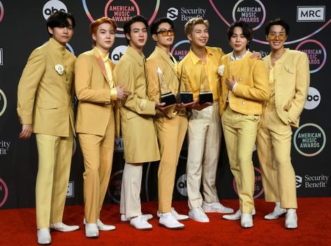 Bts American Music Awards, 2021 Wallpaper, Korean Military, K Pop Boy Band, Classical Musicians, Mama Awards, American Music Awards, Military Service, Bts Members