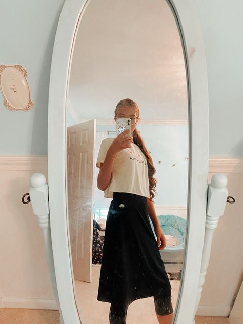 Cute Apostolic Outfits, Summer Outfits Athletic, Modest Workout Clothes, Apostolic Outfits, Modest Workout, Pentecostal Outfits, Pentecostal Fashion, Church Fits, Outfits Athletic