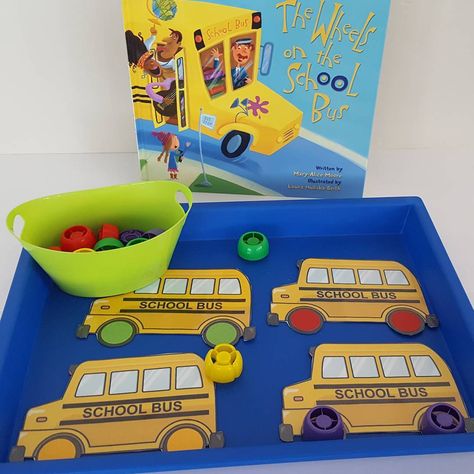 School Bus Wheels Color Match Activity (from Tot Time School via Instagram: https://www.instagram.com/p/BYidk2mHHBC/?taken-by=tottime) Wheels On The Bus Activities, School Bus Activities, Bus Activities, Bus Crafts, Bus Safety, The Wheels On The Bus, Color Activity, September Activities, Transportation Activities