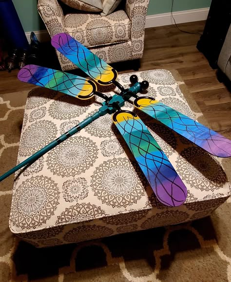 Fan Dragonfly Diy, Fan Blade Dragonfly How To Make, Dragon Fly From Ceiling Fan Blades, Pallet Seats, Fan Blades Dragonfly Diy, Dragon Flies From Ceiling Fan Blades, Dragonfly Fan Blades, River Crafts, Dragonfly Crafts