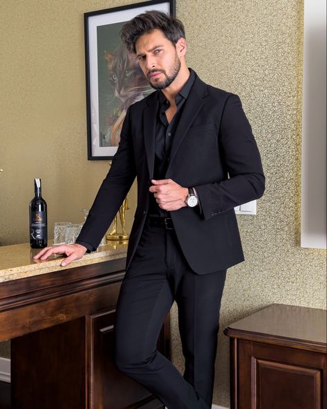 Iranian Men Fashion, Men Black Blazer Outfit, Suits For Men Stylish Wedding, Black Blazer Outfit Men, Suits For Guys, Prom Outfits For Guys, Formal Suits Men, Black Blazer Men, Stylish Mens Suits