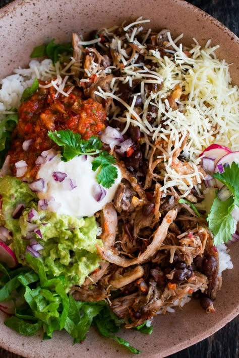 Carnitas Burrito Bowl, Mexican Bowl Recipe, Low Carb Burrito, Healthy 2025, Red Pepper Salsa, Carnitas Burrito, Mexican Bowl, Yummy Bowl, The Original Dish