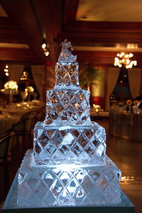 Ice Carving, Wedding Food, Carving, Christmas Tree, Holiday Decor, Christmas