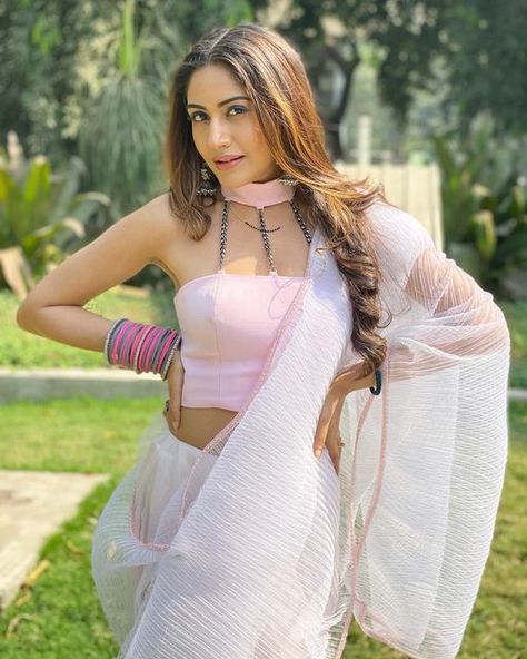 Surbhi Chandna Saree, Indian Sari Dress, Colors Tv, Surbhi Chandna, Indian Tv Actress, Traditional Indian Outfits, Indian Bridal Outfits, Saree Trends, Party Wear Indian Dresses