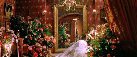 roses and romance Opera Populaire, Theatre Dressing Room, Opera Aesthetic, Pretty Scene, Movie References, Opera Ghost, Christine Daae, Music Of The Night, I Love Cinema