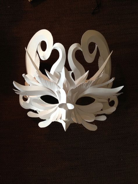 Masquerade mask made entirely with paper Paper Masquerade Mask, Paper Mache Mask Designs, Paper Mask Design, Mascara Papel Mache, Origami Mask, Cardboard Mask, Paper Masks, Paper Mache Mask, Origami Fish