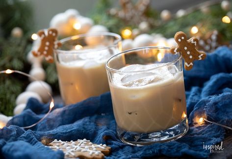 Gingerbread White Russian in rocks glasses. Gingerbread Dolls, Unique Cocktail Recipes, White Russian Cocktail, Gingerbread Syrup, Creamy Cocktails, Desserts In A Glass, All Things Gingerbread, Ginger Bread Cookies Recipe, Christmas Cocktail