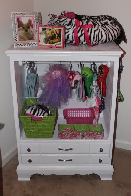 Dog Dresser is DONE! Tutorial! - Chihuahua Forum : Chihuahua Breed Dog Forums Dog Clothes Closet, Dog Dresser, Dresser Closet, Dog Closet, Dog Clothes Diy, Teacup Chihuahua, Cat Beds, Dog Rooms, Chihuahua Love