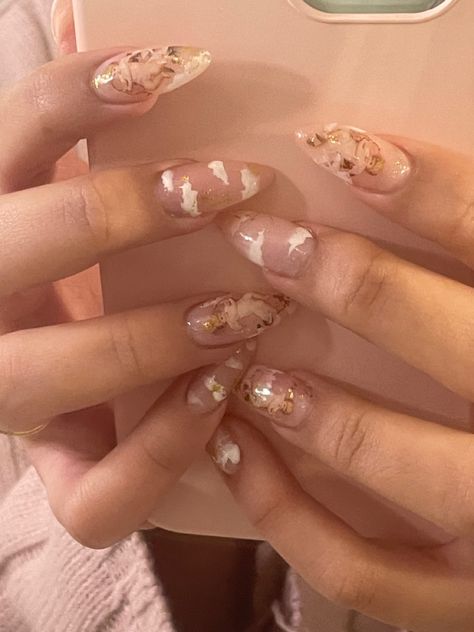 Cherub nails 
Angel nails 
nails Angel Inspired Nails, Angel Nails Designs, Cherub Nails, Europe Nails, Emoji Nails, Nail Stickers Designs, Pink Tip Nails, Angel Nails, Angel Costume