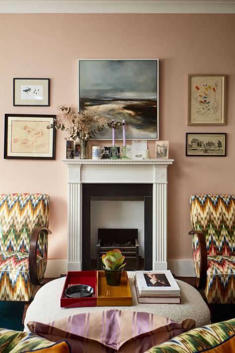 Cath Beckett of Yellow London's flat | House & Garden Dulux Paint Colours, London Houses, Dulux Paint, Decorating Advice, London Flat, Bentwood Chairs, London Apartment, Lounge Design, Vintage Eclectic