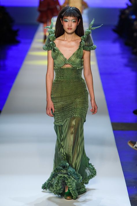 Diy Fashion Show, Gaultier Couture, Style Vert, Jean Paul Gaultier Haute Couture, Paul Gaultier Spring, 2019 Couture, Collection Couture, Paul Gaultier, Couture Collection