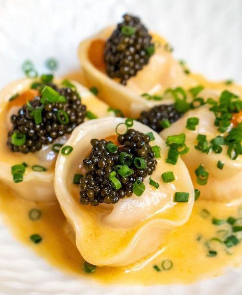 Get ready for a flavor sensation with Ma Dé's lobster dumplings topped with our luxurious caviar. Lobster Dumplings, Caviar Aesthetic, Caviar Pasta, Types Of Caviar, Truffle Pasta, Summer Truffle, Smoked Fish, Truffle Oil, Food Inspo