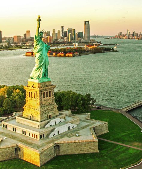 Statue Liberty and Ellis Island Tickets - City Experiences anchored by Hornblower Ellis Island Aesthetic, Statue Liberty, Liberty New York, Liberty Island, East Coast Travel, Destin Hotels, Prom 2023, New York Harbor, York Travel