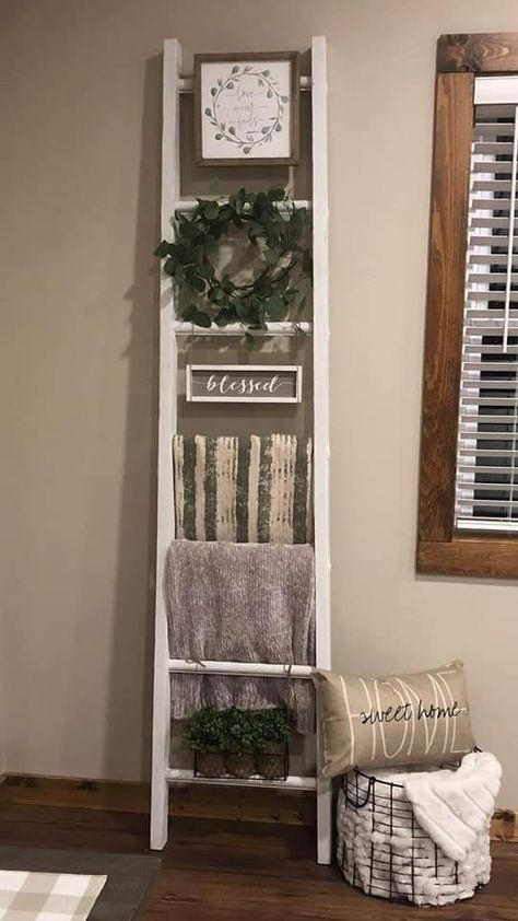 Ladder Decor Ideas Living Room, Wall Ladder Decor, Ladder Decor Living Room, Leaning Ladder Decor, Mini Ladder Decor Ideas, Farmhouse Ladder Decor, Wooden Ladder Ideas, Mini Ladder Decor, Blanket Ladder Living Room