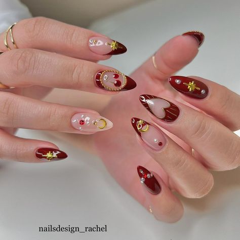 If you love, love, then we have just the thing to get that heart-fluttering, red Valentines Day naisl. They are the perfect way to show your love for the holiday. Click the article link for more photos and inspiration like this // Photo Credit: Instagram @nailsdesign_rachel // #blackandredvalentinesdaynails #pinkandredvalentinesdaynails #redcoffinredvalentinesdaynails #rednails #redvalentinesdaynails #simpleredvalentinesdaynails #valentinesdaynails #valentinesdaynailsred Crazy Valentines Day Nails, Wwe Nails, Red Valentines Day Nails, Unusual Nail Designs, Ongles Bling Bling, Academia Bedroom, Cartoons Movies, Valentines Day Nails, September Nails