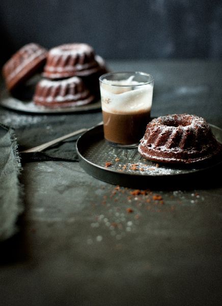 What Katie Ate, Cinnamon Tea Cake, Cake Brownie, Cinnamon Tea, Cake Photography, Chocolate Cinnamon, Tea Cakes, Eat Dessert, Cupcake Recipes