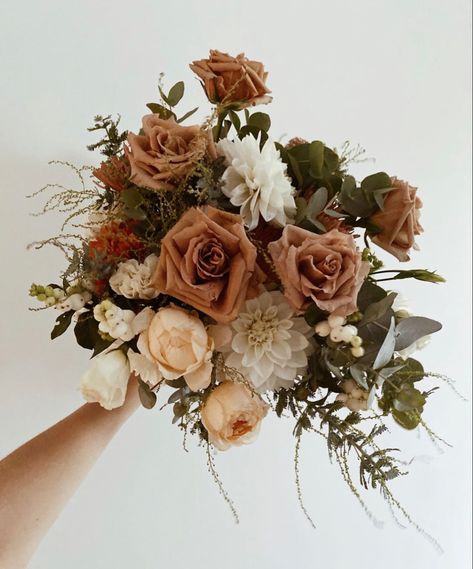 Earth Tone Wedding, Neutral Wedding Flowers, Bouquet Rose, Earthy Wedding, Bridal Bouquet Fall, Boho Bouquet, Brown Wedding, Fall Wedding Bouquets, Wedding Flower Inspiration