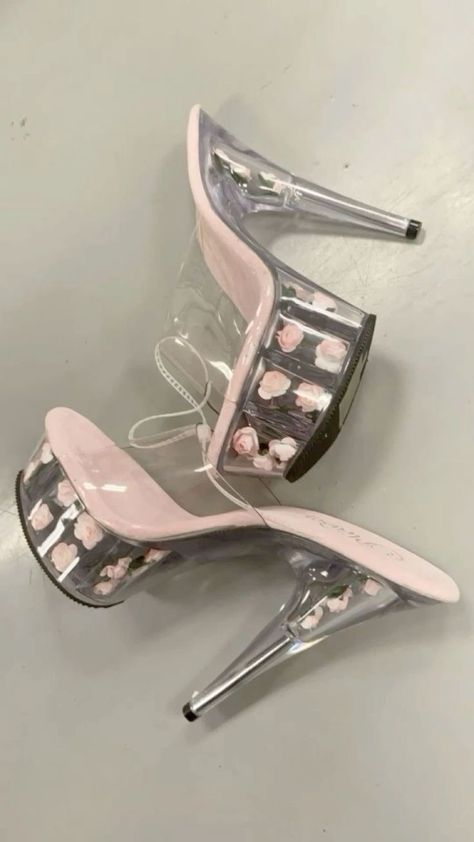 Pleasers Heels, 90s Girl Fashion, Pink Shoes Heels, Early 2000s Style, Pleaser Heels, Doll Closet, 90s Girl, Cinderella Shoes, Perfect Heels