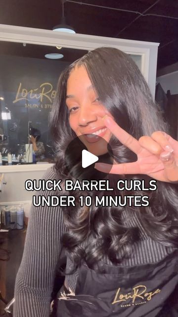 How To Curl Middle Part Hair, How To Barrel Curl Hair, How To Do Big Curls For Long Hair, How To Curl Wig, How To Do Loose Curls, Pin Curls Tutorial, Curling Hair Tutorial, Curled Layered Hair, Curling Wand Tutorial