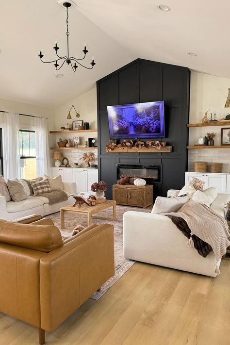 fireplace living room ideas Rustic Family Room Ideas, Living Room Cozy Warm, Black And Neutral Living Room, Living Room Design Black, Room Tv Wall Ideas, Living Room Tv Wall Ideas, Tv Wall Ideas Living Room, Wall Ideas Living Room, Front Room Design