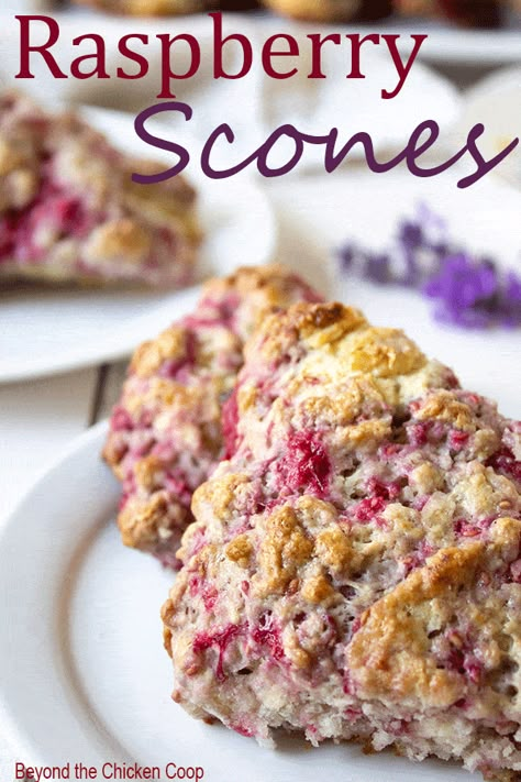 Raspberry Scone, Raspberry Breakfast, Lemon Cake Easy, Lemon Buttercream Frosting, Raspberry Scones, Scone Recipes, Frozen Raspberries, Midday Snack, Lemon Buttercream