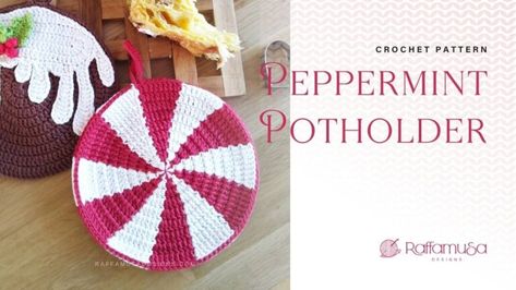 Crochet Peppermint Potholder – Free Christmas Pattern Peppermint Crochet, Crochet Peppermint, Christmas Crochet Projects, Thick Crochet, Christmas Potholders, Crochet Pot Holders Free Pattern, Crochet Pot Holders, Holiday Crochet Patterns, Crochet Potholder Patterns