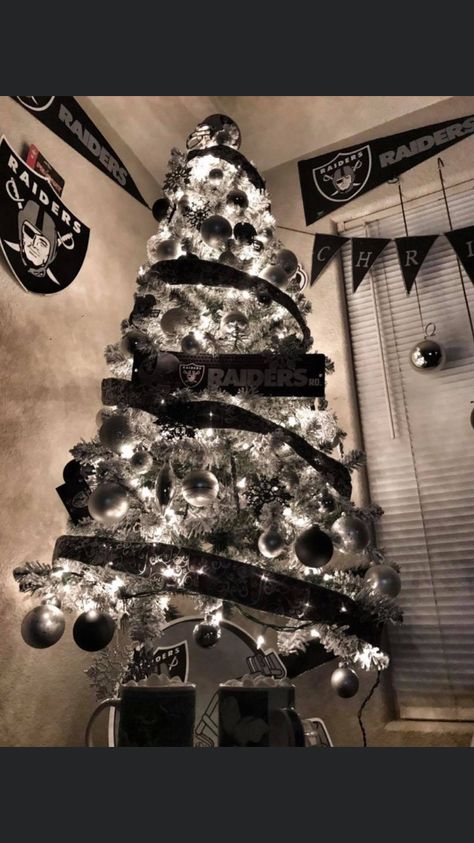 Silver Black Christmas Tree, Oakland Raiders Shoes, Raiders Christmas, Raiders Car, Raiders Tattoos, Happy Birthday Bro, Oakland Raiders Wallpapers, Black Christmas Tree Decorations, Oakland Raiders Images