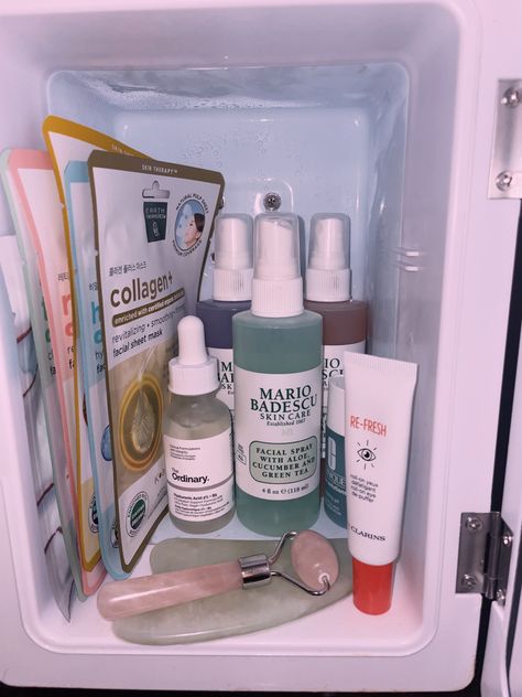 Skincare Fridge In Bathroom, Things To Put In Your Mini Fridge Skin Care, Mini Fridge Organization Skincare, Skin Care Fridge Aesthetic, Skin Care Mini Fridge, Skin Care Fridge Organization, Mini Fridge In Bedroom Organization, Mini Fridge Bedroom, Skincare Fridge Aesthetic