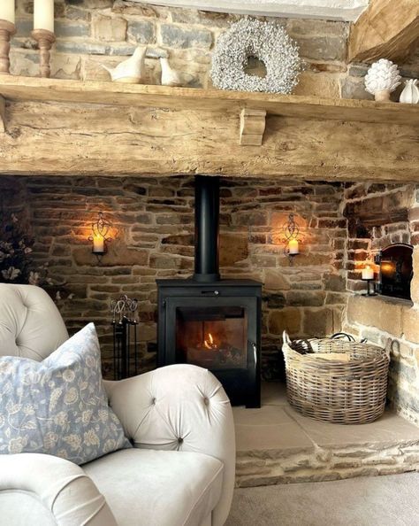 Inglenook Fireplace Ideas, Fireplace Bookshelves, Inglenook Fireplace, European House Plans, English Decor, Wood Burning Stove, Living Room Inspo, Fireplace Design, Small Living