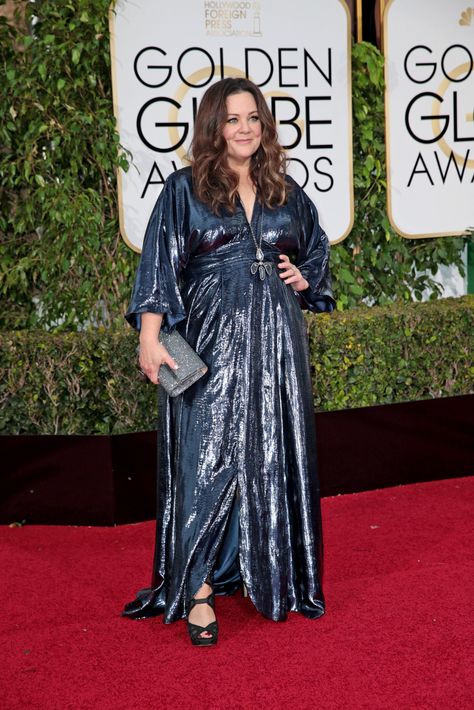 Funny girl Melissa McCarthy sparkles in a shimmery #uniblue dress 2016 Red Carpet, Golden Globes 2016, Dress Jackets, Newcastle Nsw, Red Carpet Style, Golden Globes Red Carpet, Melissa Mccarthy, Plus Size Beauty, Plus Size Womens Clothing