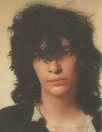 Joey Ramone Joey Ramone Without Glasses, The Strokes Band, Dee Dee Ramone, Johnny Ramone, Musician Humor, Joey Ramone, Passport Pictures, Memory Jar, The Ramones