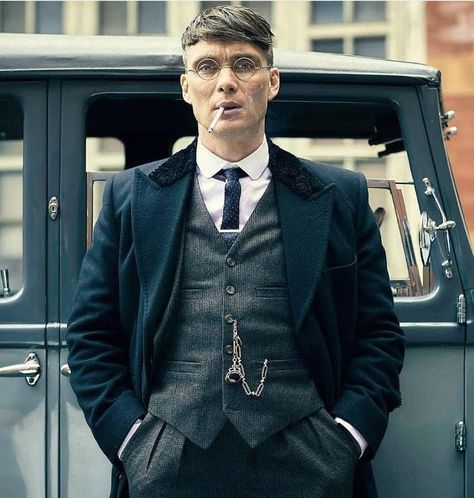 Thomas 'Tommy' Michael Shelby Thomas Shelby Suit, Costume Peaky Blinders, Peaky Blinders Series, Peaky Blinders Poster, Peaky Blinders Wallpaper, Peaky Blinders Suit, Peaky Blinders Thomas, Peaky Blinders Tommy Shelby, Cillian Murphy Peaky Blinders