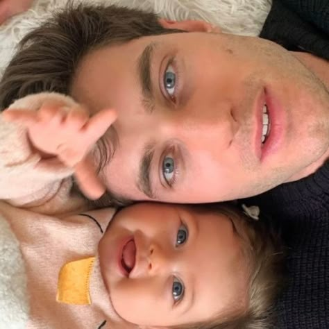 Father And Baby, Dream Family, Dad Baby, Foto Baby, Future Mom, Mommy Life, Cute Family, Family Goals