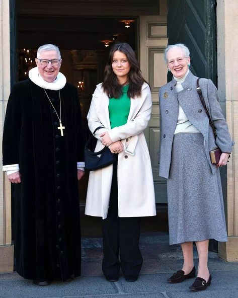 👑European Royal Families👑 on Instagram: “#New One and a half months ago, Queen Margrethe II of Denmark and her oldest granddaughter Princess Isabella (14 years old) attended the…” Princess Isabella Of Denmark, Princess Isabella, Queen Margrethe Ii, The Garrison, Danish Royal Family, Danish Royals, Royal House, Royal Families, Queen Mary