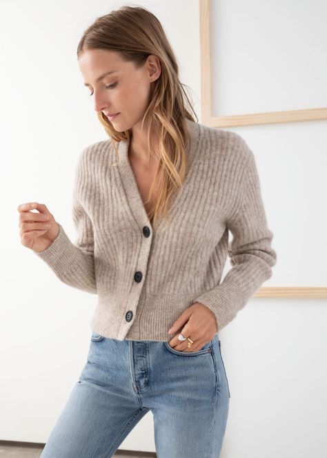 Wool Blend Cardigan - Oatmeal - Cardigans - & Other Stories Cardigan Verde, Oatmeal Cardigan, Fall Fashion Coats, Cardigan Outfits, Ribbed Cardigan, Cardigan Sweaters For Women, Fashion Story, Looks Style, Outfits Casuales