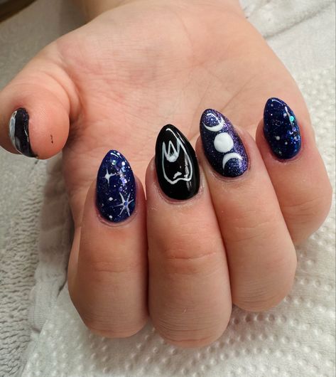 Boygenius themed nails Boygenius Nails, Dragon Drawings, Cartoon Nails, Themed Nails, Nail Idea, Nails Inspo, Nails Ideas, Life Goals, Pretty Nails