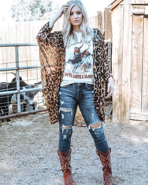 Wild Tribe, Country Chic Outfits, Cactus Rose, Concert Attire, Stage Clothes, Country Style Outfits, Western Wear Outfits, Cute Country Outfits, Looks Country